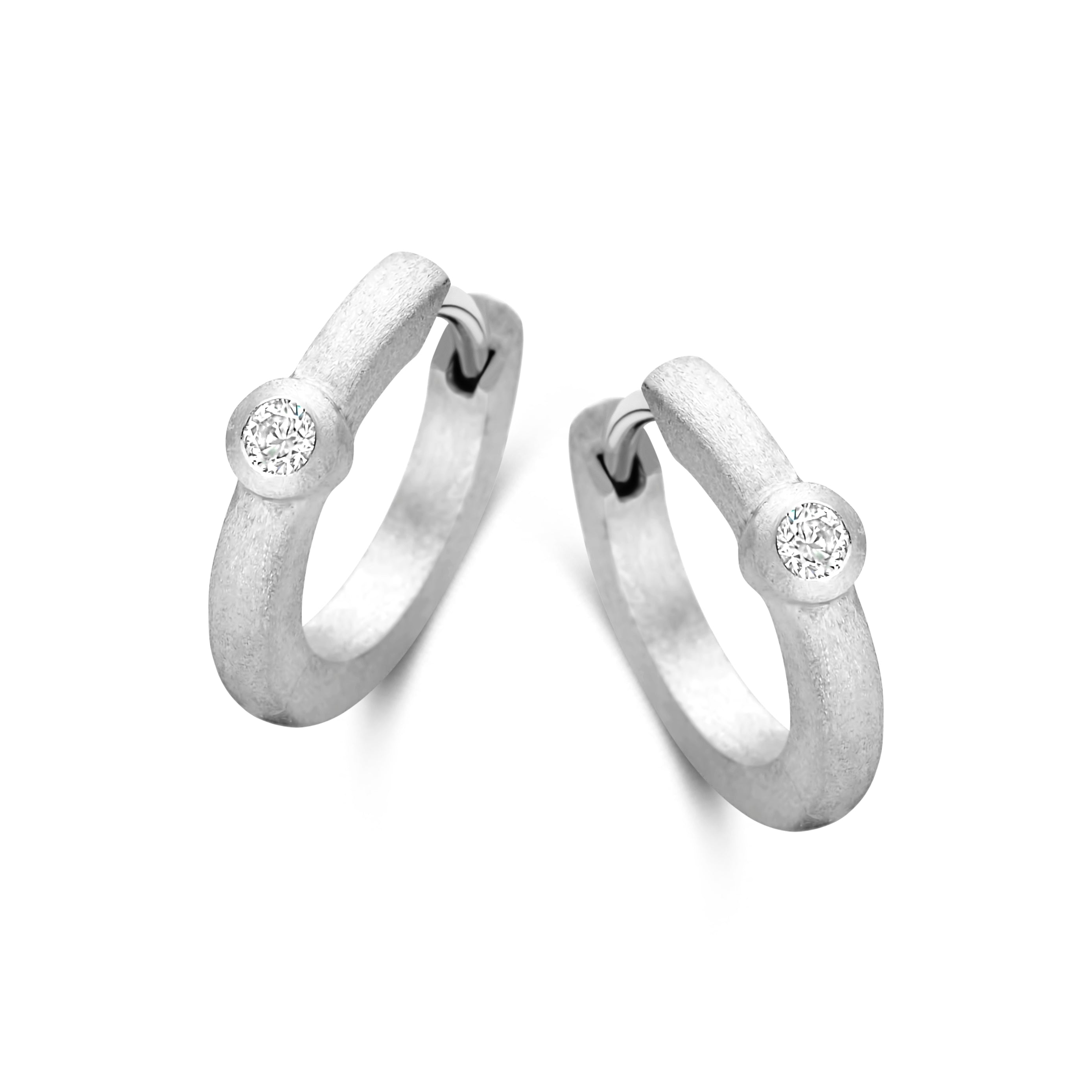 ALINA HOOP 0,08Ct WvS 14K-2