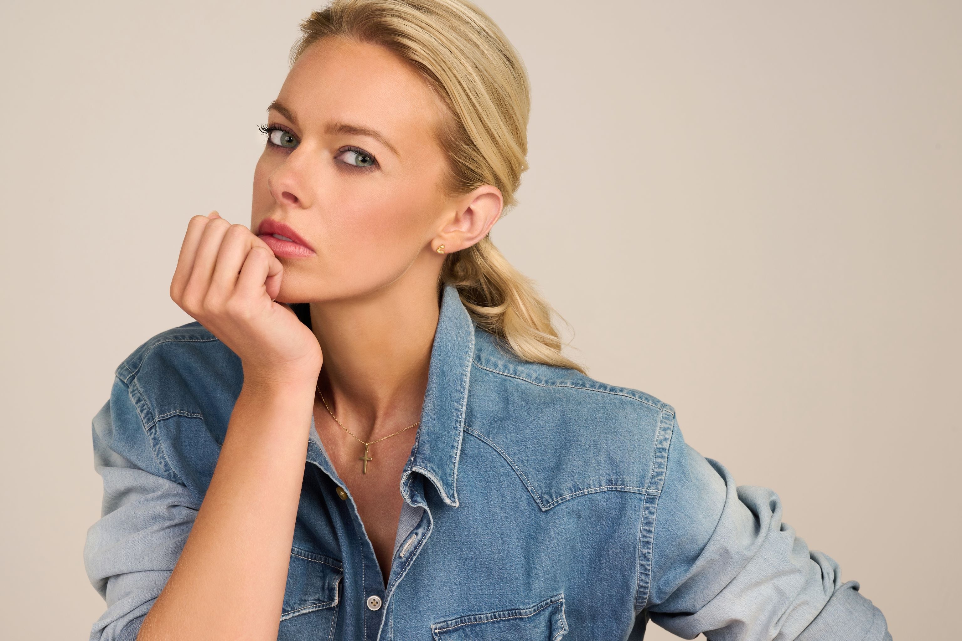 DIVINE PENDANT (S)-1