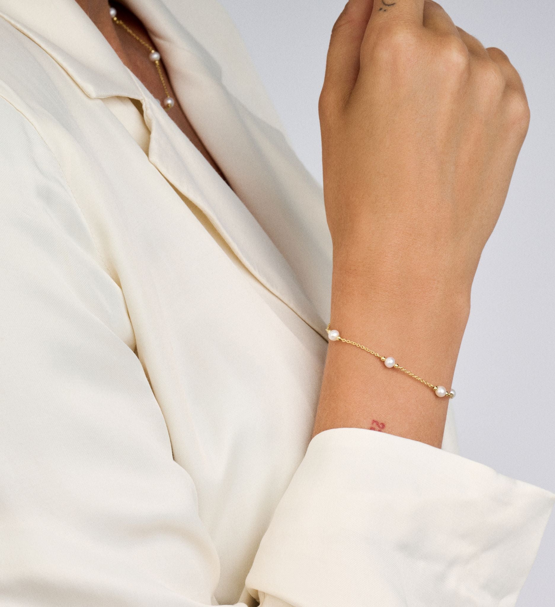 Athena Armband - Sterlingsilber vergoldet - SüßwasserPearl .-1